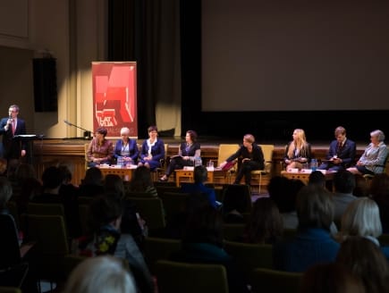 Kultūras centru vadītāju forumā gatavojas Latvijas simtgades svinībām (VIDEO)