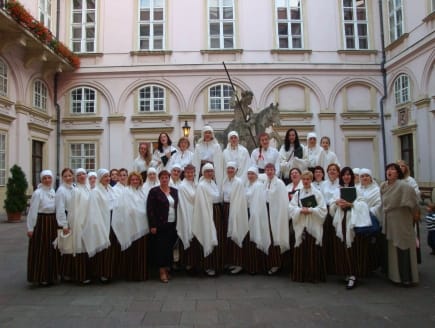 Rēzeknes sieviešu koris “Medicus” festivālā Bratislavā iegūst sudraba godalgu