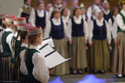 Aicina korus no visas Latvijas pieteikties dalībai jaukto koru dziesmu dienā Liepājā