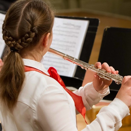 Kultūras ministrijas apbalvojumu šogad saņems 46 talantīgākie mākslu jomas audzēkņi, laureātu godināšana plānota septembrī