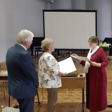 Kultūras ministrija un Latvijas Nacionālais kultūras centrs godina Jāzepa Mediņa Rīgas Mūzikas vidusskolas vadību